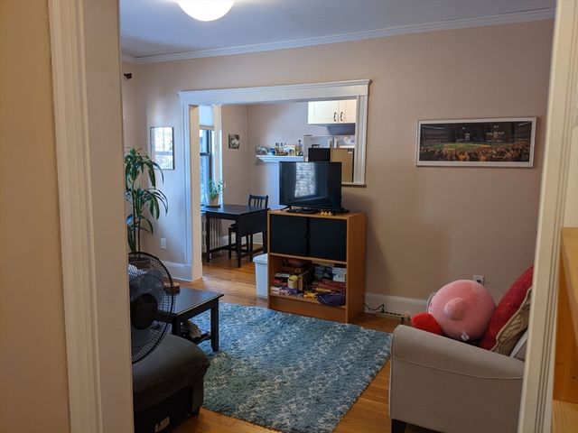 66 Queensberry St. 120, Boston, MA 02215