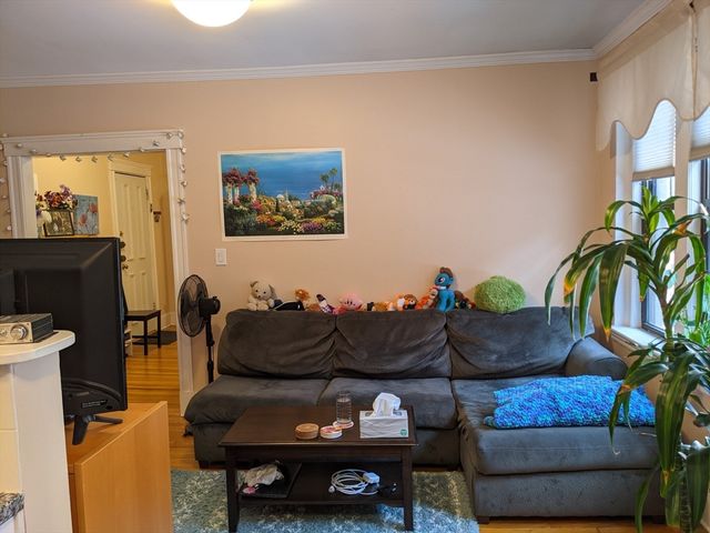 66 Queensberry St. 120, Boston, MA 02215