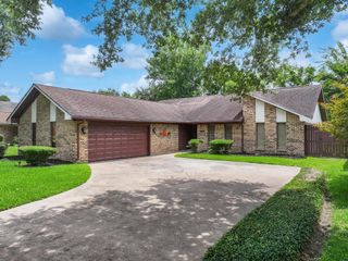 1940 Sams Way, Beaumont, TX 77706