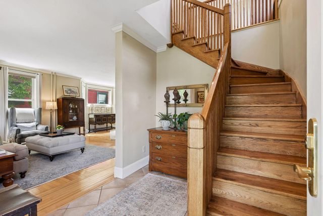 1263 Como Boulevard W, Saint Paul, MN 55103