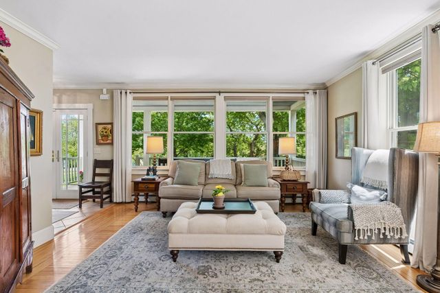 1263 Como Boulevard W, Saint Paul, MN 55103