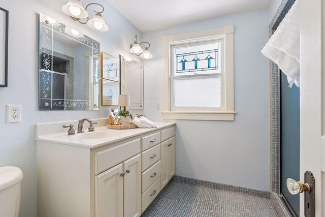 1263 Como Boulevard W, Saint Paul, MN 55103