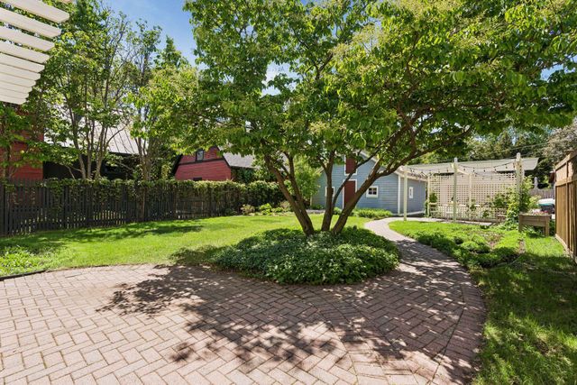 1263 Como Boulevard W, Saint Paul, MN 55103