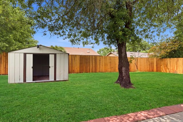 6722 LAKE CLIFF ST, San Antonio, TX 78244