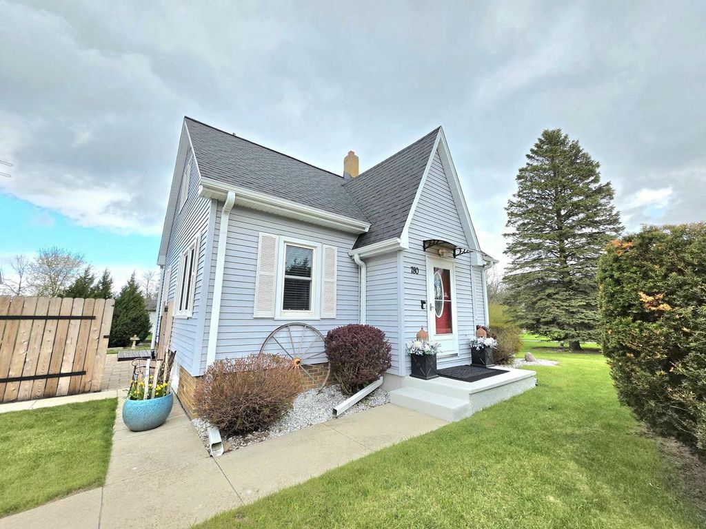 780 Old County Road PP, Sheboygan Falls, WI 53085