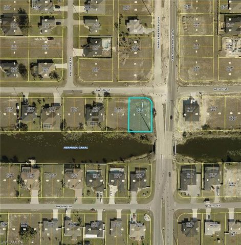 2 9th ST, Cape Coral, FL 33993