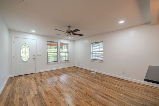 411 Highway 64, W, Waynesboro, TN 38485