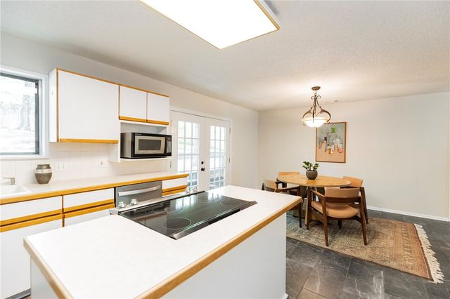 708 N Fowler Avenue, Fayetteville, AR 72701