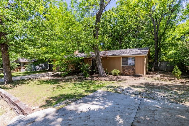 708 N Fowler Avenue, Fayetteville, AR 72701