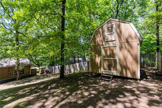 708 N Fowler Avenue, Fayetteville, AR 72701