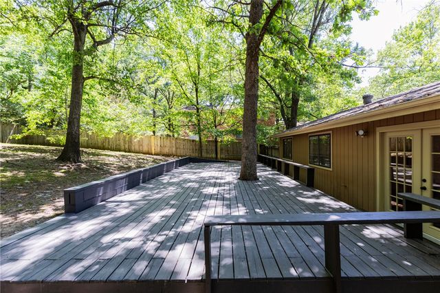 708 N Fowler Avenue, Fayetteville, AR 72701