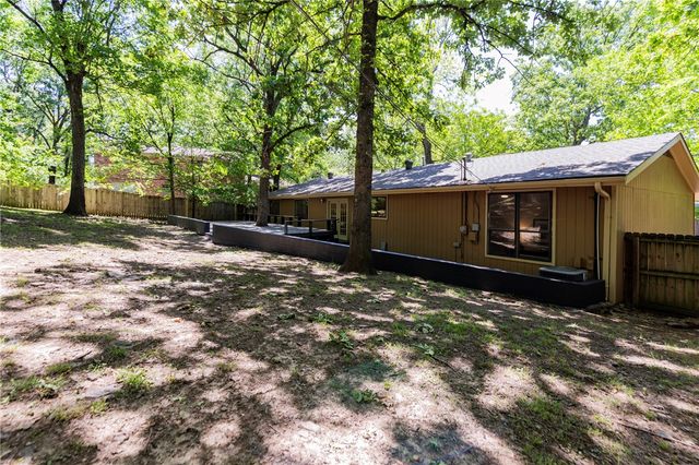 708 N Fowler Avenue, Fayetteville, AR 72701