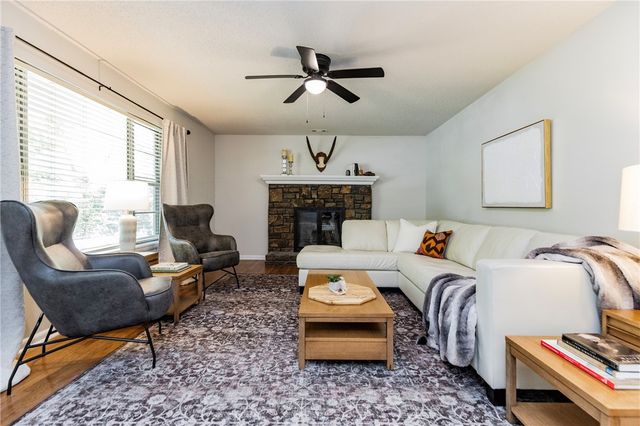 708 N Fowler Avenue, Fayetteville, AR 72701