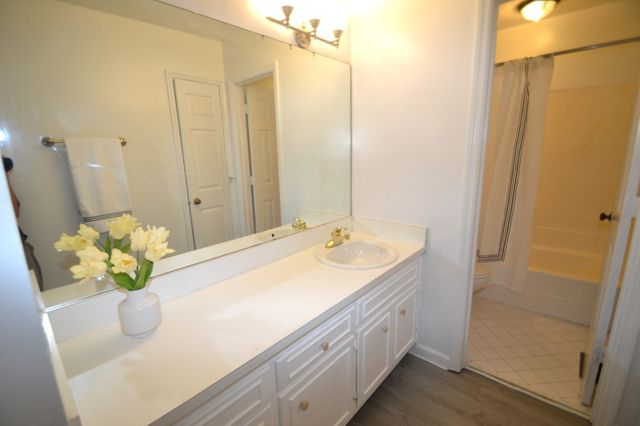 2135 Acklen Ave Apt 9, Nashville, TN 37212