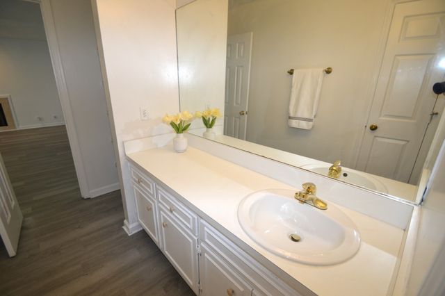 2135 Acklen Ave Apt 9, Nashville, TN 37212