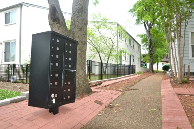 2135 Acklen Ave Apt 9, Nashville, TN 37212