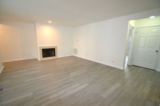 2135 Acklen Ave Apt 9, Nashville, TN 37212