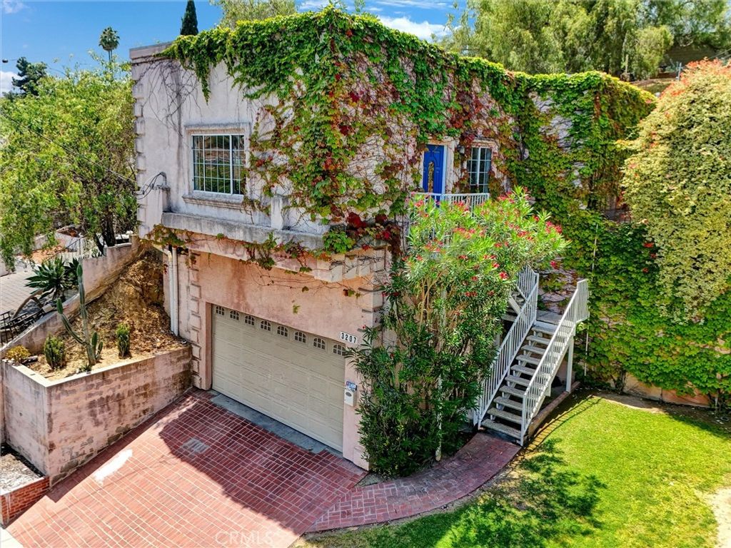 3207 Kenneth Drive, Los Angeles, CA 90032