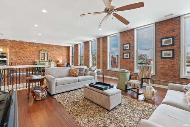 1113 Broadway, Fort Wayne, IN 46802