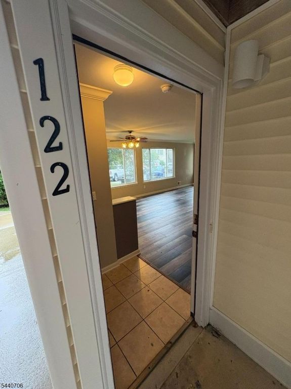 122 Falcon Ridge Way 2, Hamburg Boro, NJ 07419