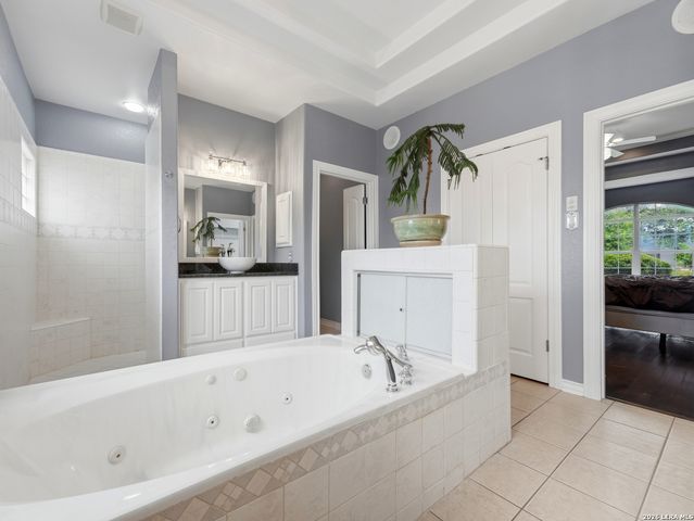 1804 Winding Vw, San Antonio, TX 78260