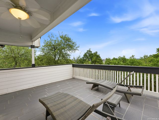 1804 Winding Vw, San Antonio, TX 78260