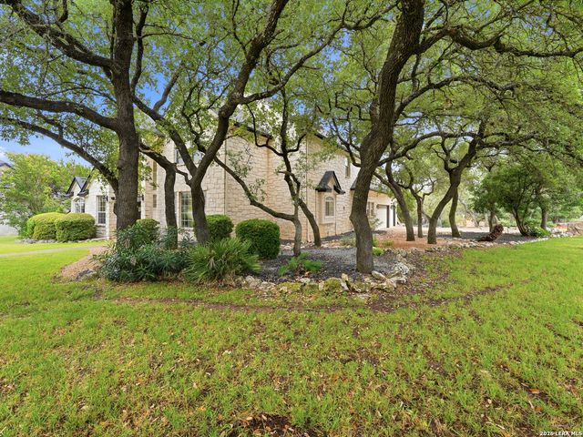 1804 Winding Vw, San Antonio, TX 78260