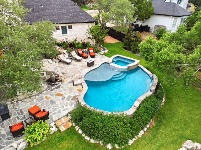 1804 Winding Vw, San Antonio, TX 78260