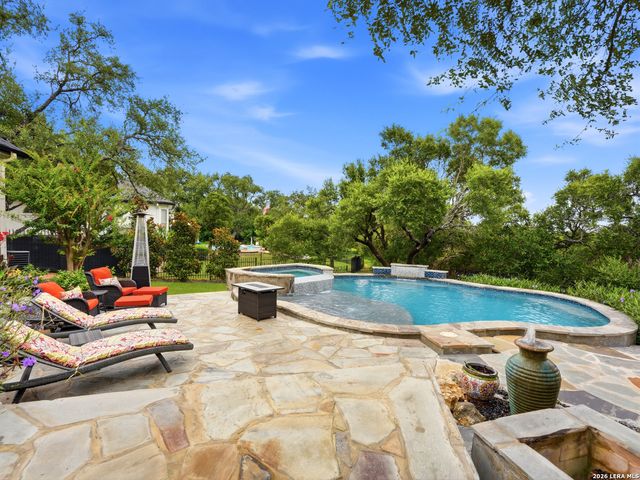 1804 Winding Vw, San Antonio, TX 78260