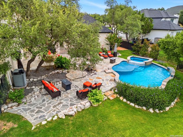 1804 Winding Vw, San Antonio, TX 78260