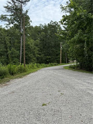 15 Dregg Lane, Bella Vista, AR 72714
