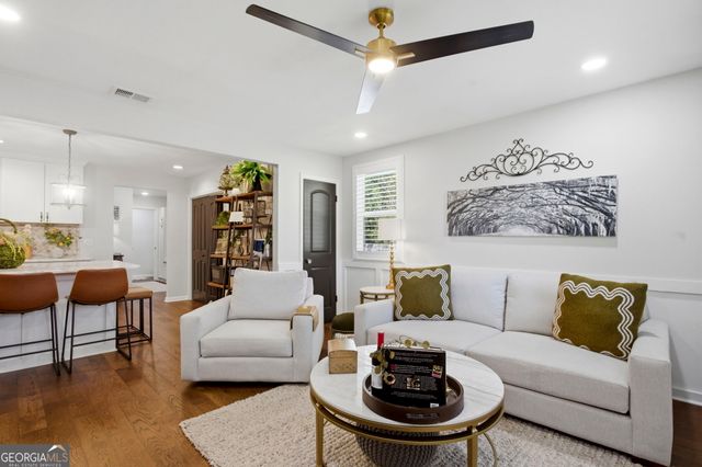 521 Atkinson Avenue, Savannah, GA 31404