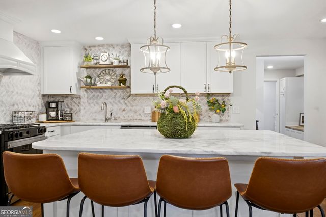 521 Atkinson Avenue, Savannah, GA 31404
