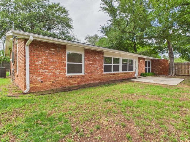 1555 HANOVER ROAD, Wichita Falls, TX 76302