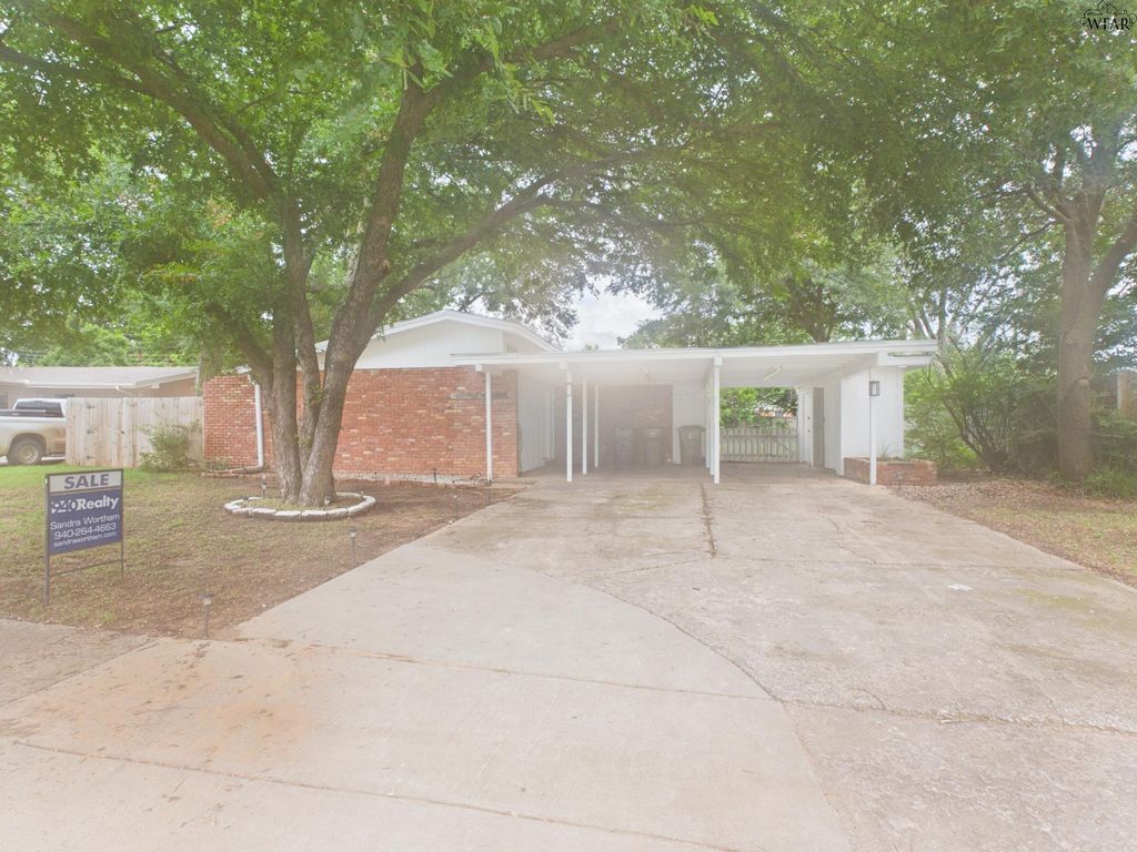 1555 HANOVER ROAD, Wichita Falls, TX 76302