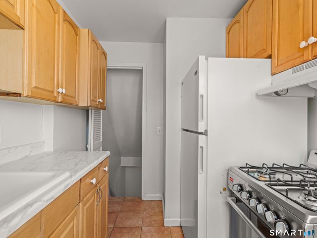 214 Sylvan Knoll Road 214, Stamford, CT 06902