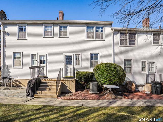 214 Sylvan Knoll Road 214, Stamford, CT 06902