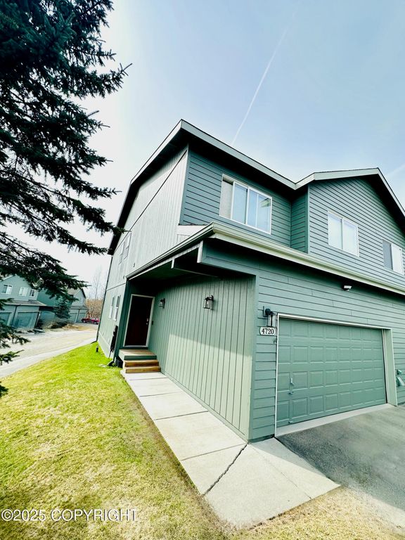 4720 Grumman Street, Anchorage, AK 99507
