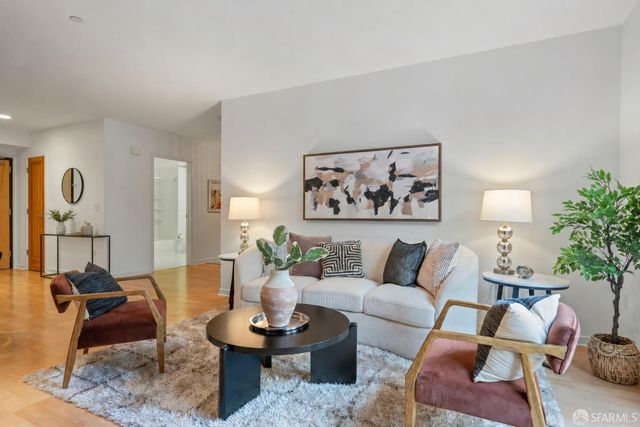 5800 3rd Street 1111, San Francisco, CA 94124