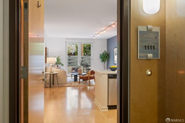 5800 3rd Street 1111, San Francisco, CA 94124
