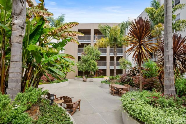 5800 3rd Street 1111, San Francisco, CA 94124