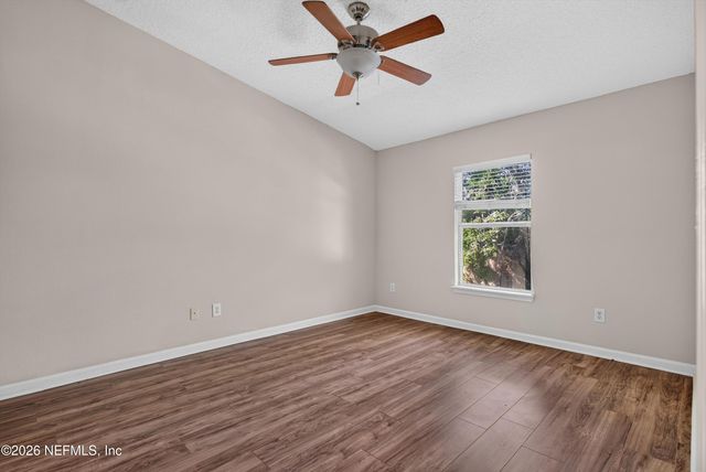 7047 DEER LODGE Circle 106, Jacksonville, FL 32256