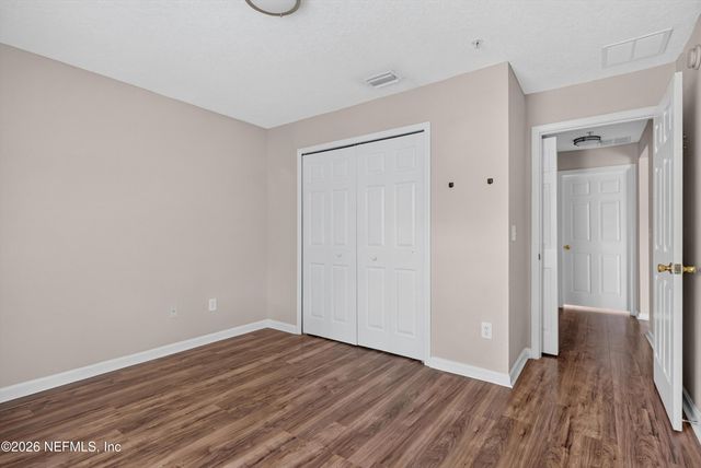 7047 DEER LODGE Circle 106, Jacksonville, FL 32256