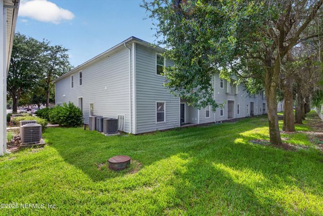 7047 DEER LODGE Circle 106, Jacksonville, FL 32256