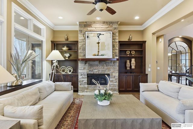 1206 S 199th Street, Omaha, NE 68130