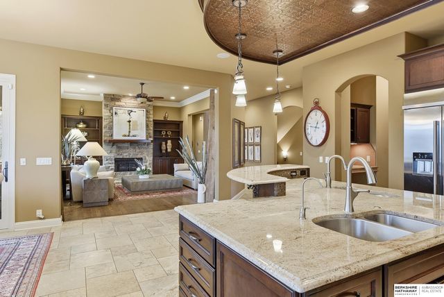 1206 S 199th Street, Omaha, NE 68130