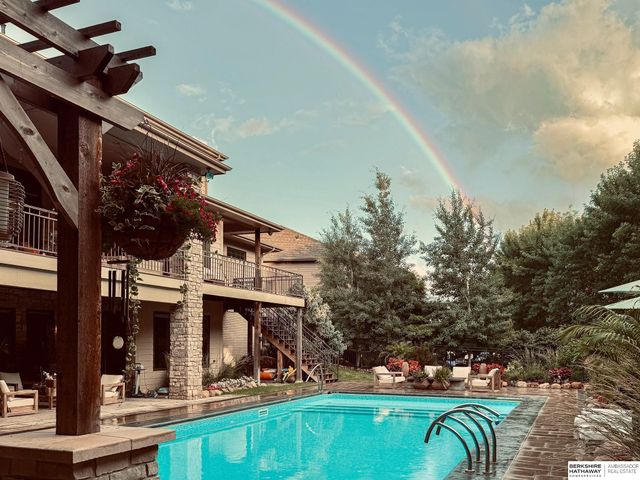 1206 S 199th Street, Omaha, NE 68130