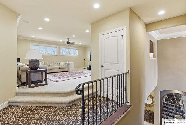 1206 S 199th Street, Omaha, NE 68130