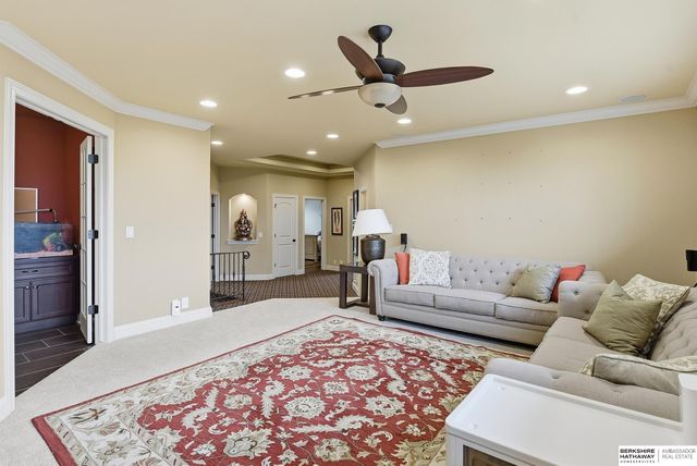 1206 S 199th Street, Omaha, NE 68130