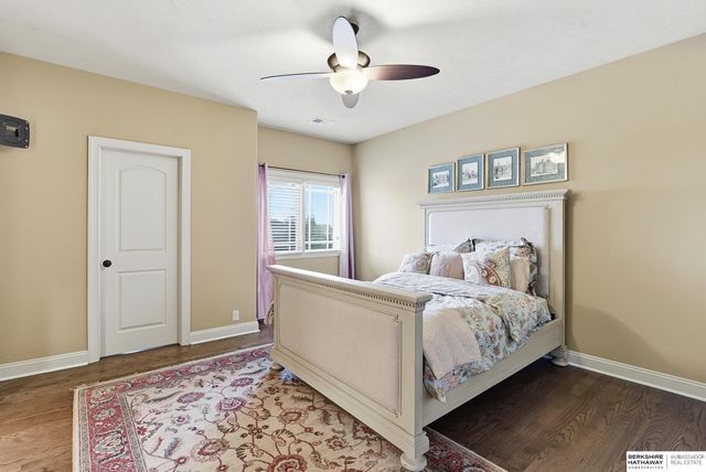 1206 S 199th Street, Omaha, NE 68130